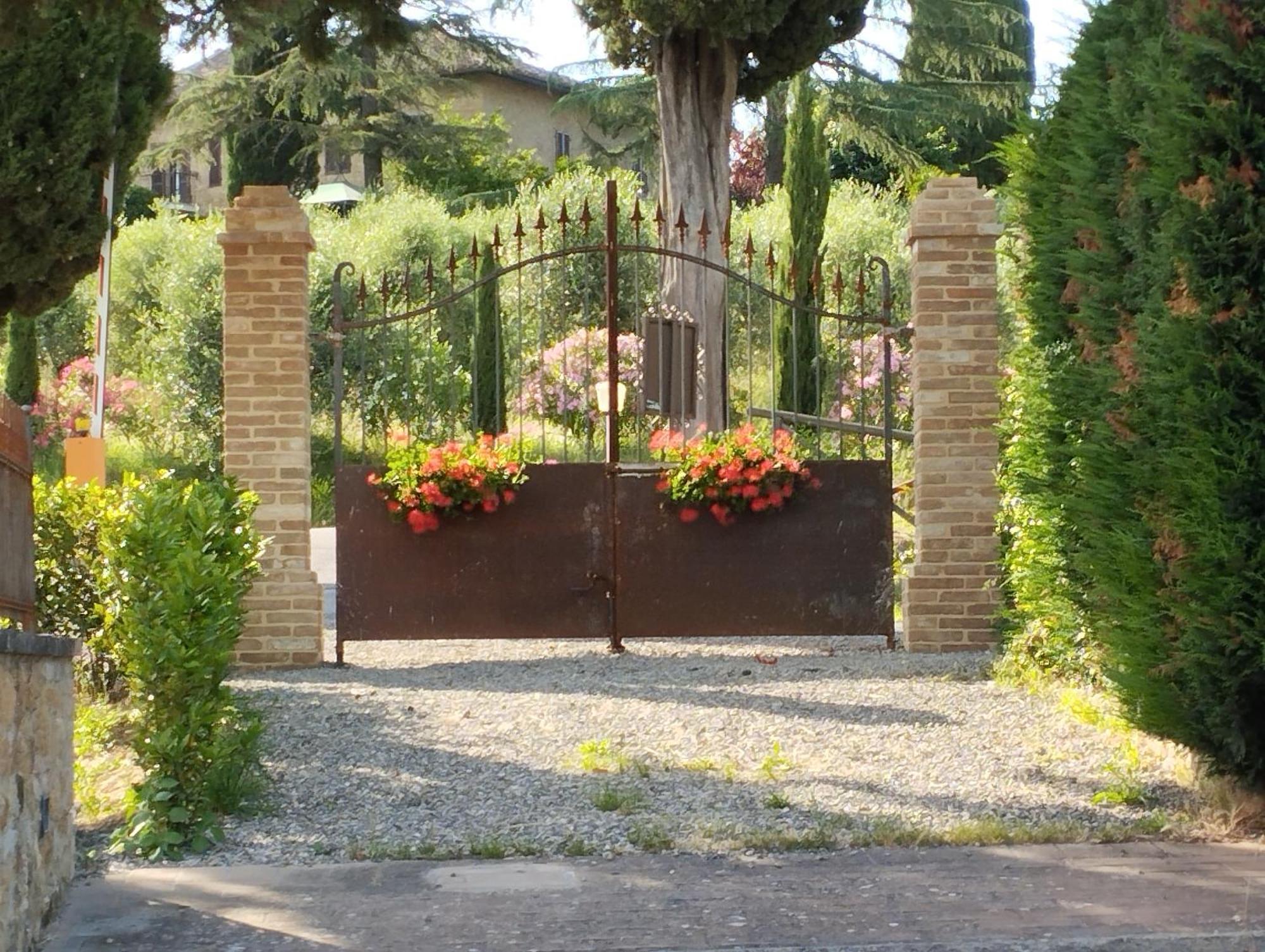 Rocca Degli Olivi Bed & Breakfast San Gimignano Exterior photo